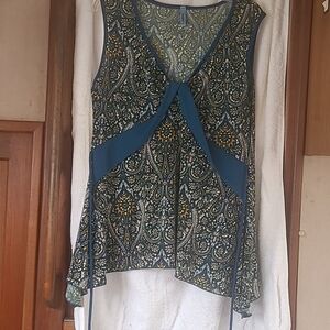 Size large Tempted heart top